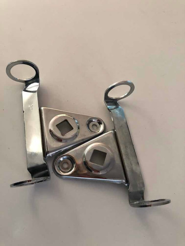 Imagen 3 de 6 de Kit Orejeras Bases De Foco Faro León Y Otros Bera