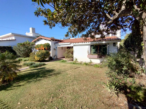Casa 4 Dormitorios Con Departamento Cerro De Las Rosas Zona Norte