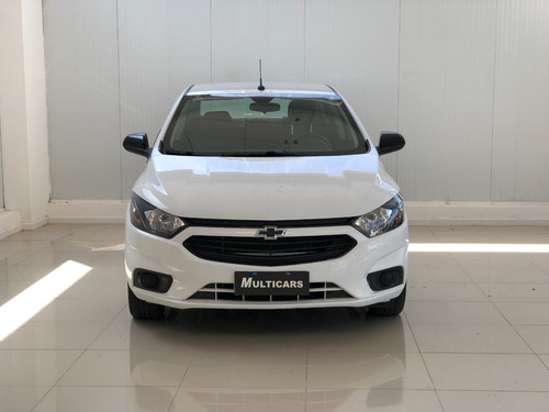Imagen 2 de 15 de Chevrolet Onix Plus 1.4 Joy Black Mt 4p