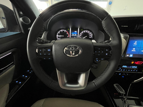 Toyota Hilux SW4 Sw4 Dsl 4x4 Srx Diamond At 7s