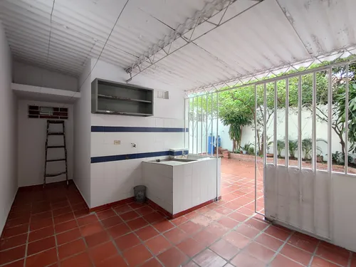 Casa En Arriendo En La Ceiba. Cod A28268