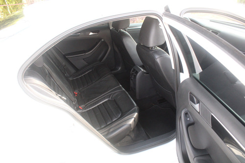 Volkswagen Jetta 2.0 Tsi Highline 4p