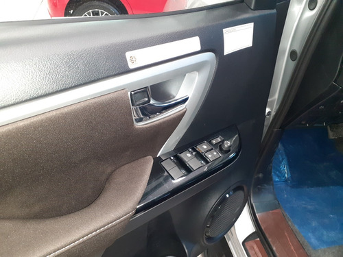 Toyota Sw4 2.8 Sr 204cv 4x4