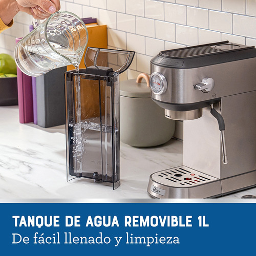 Cafetera Compacta De Espresso Oster® Bvstem7200
