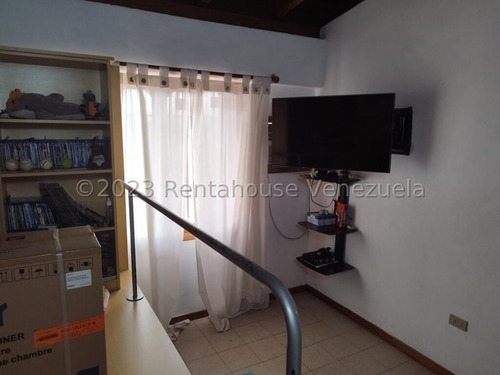 Imagen 27 de 30 de Casa En Alquiler Colinas De Los Chaguaramos 23-18517 Katy