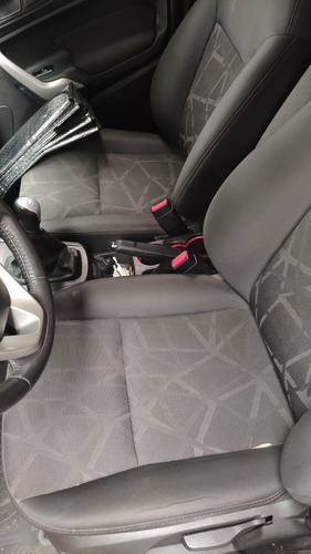 Ford Fiesta Kinetic Design 1.6 Design 120cv Titanium