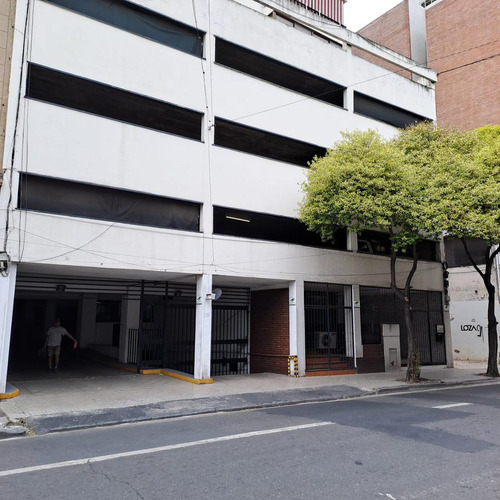 Venta Cochera En Zona Centro Con Atencion Y Seguridad 24 Hs