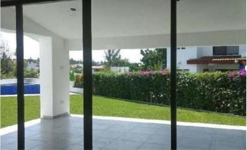 Imagen 1 de 15 de Casa En Venta Ubicada En Framboyán 12, Lomas De Cocoyoc, 62847 Lomas De Cocoyoc, Morelos, México Mtn17