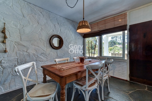 Alquiler Temporario De Casa 3 Dormitorios En San Rafael, Punta Del Este.- Ref: 23876