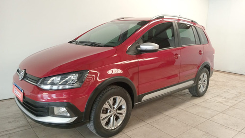 Volkswagen Suran Cross 1.6 Highline