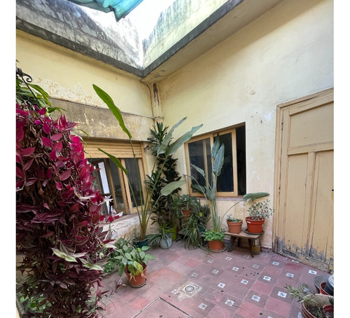 Venta Casa + Departamento En B° Maipu 1ra Sección Córdoba *no Apta Crédito*