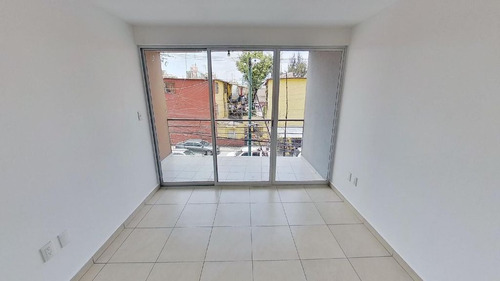 Departamento En Venta En Morelos, Venustiano Carranza En Calle De Plomeros # 13. Cd*
