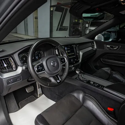 Volvo XC60 T5 R-design 2.0