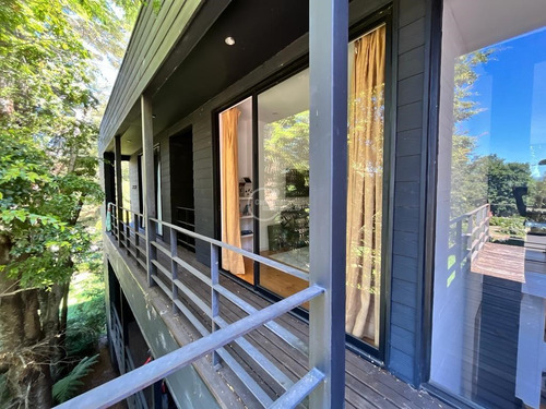 Casa En Venta De 5 Dorm. En Panguipulli