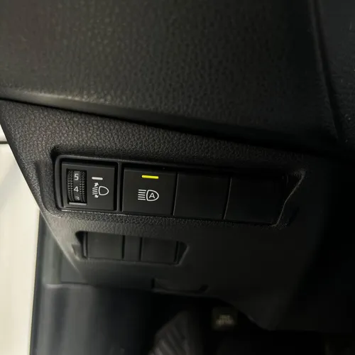 Toyota Corolla Cross Xe-i Hybrid Tp 1.8cc 4x2 2023