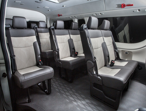 Toyota Hiace Commuter 2021 Furgon De Pasajeros 0km Gris