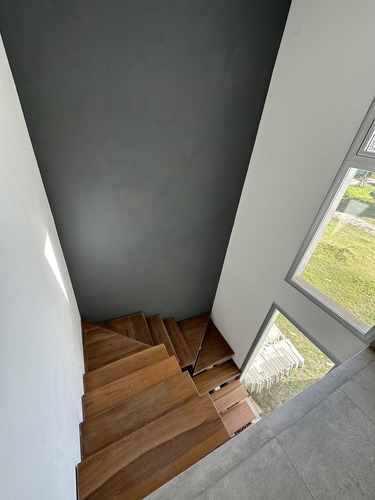 Duplex En Venta. Altura Av. Solano Verá 1075