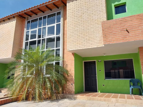 Se Vende Town House En Obra Blanca  San Diego  Conjunto  Residencial Villas La Fontana  Vmlp                  