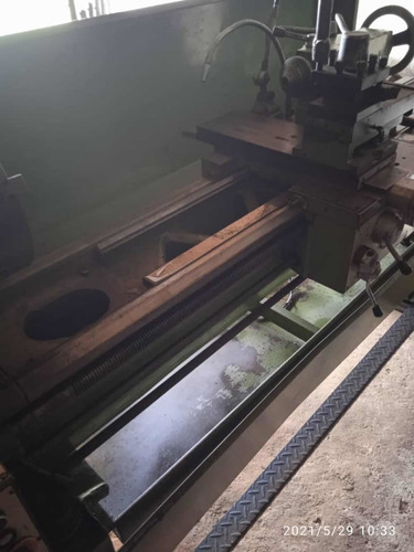 Imagen 6 de 8 de Torno 2,5 Mts (como Nuevo)
