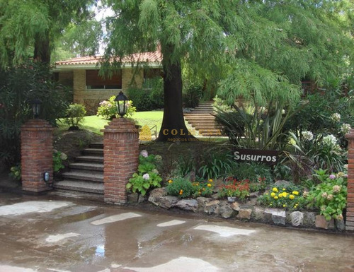 Hermosa Casa En Solanas. A 2 Cuadras De La Playa- Ref: 3979