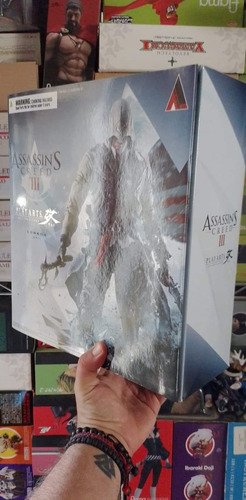 Connor Davenport Assassin's Creed 3 Play Arts Kai (Usado)