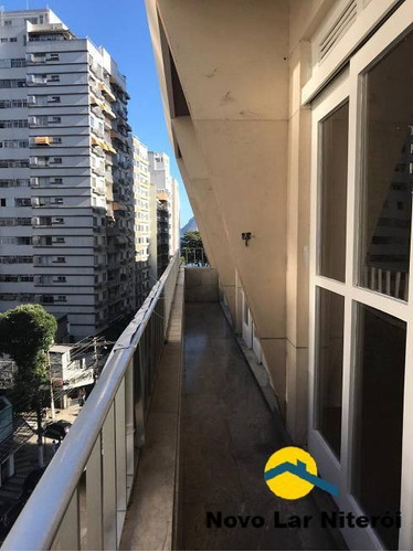 Imagem 1 de 15 de Apartamento De 3 Quartos E 2 Vagas Na Segunda Quadra Da Praia De Icaraí. - 494