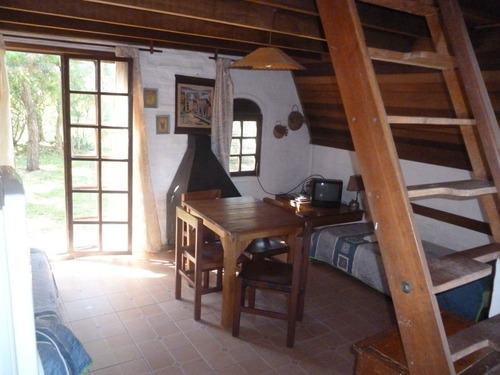 La Paloma - La Balconada. Casa-cabañas.