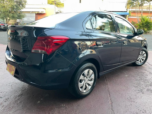 Imagem 10 de 14 de Chevrolet Onix Sed Plus 1.0 Joy