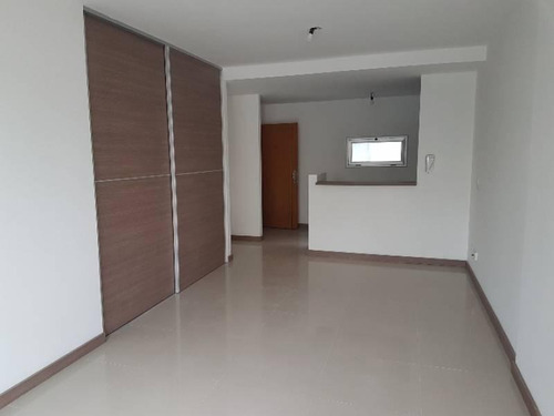 Imagen 21 de 30 de Monoambiente/oficina Con Balcon Sobre Jb Justo Y Vera Apto Profesional