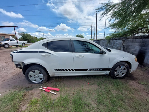 Dodge Avenger 2010 ( En Partes ) 2009 - 2014 2.4l Aut Yonke