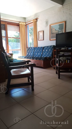 Imagen 14 de 17 de Casa De 5 Dormitorios Y Piscina En Altos Del Pinar. Venta Y Venta Anual
