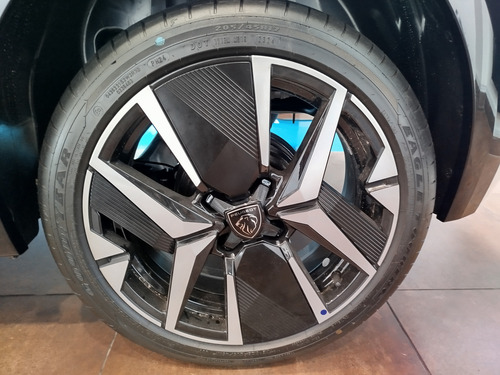Peugeot 208 1.0T Gt