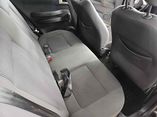 Volkswagen Fox 1.0 MI PLUS 8V FLEX 4P MANUAL