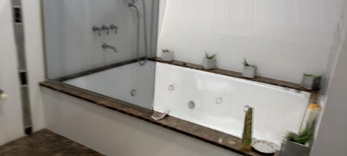 Imagen 23 de 30 de Venta Deapartamento Piso Completo Con Cochera - Quilmes