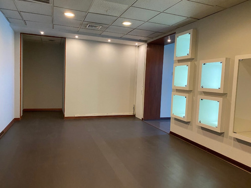 Oficina De 285 M2 En Arriendo Ciudad Empresarial, Huechuraba