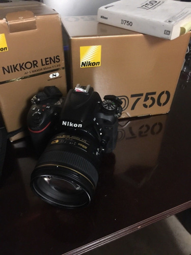 Imagen 3 de 3 de Nikon D 750 Digital Camera