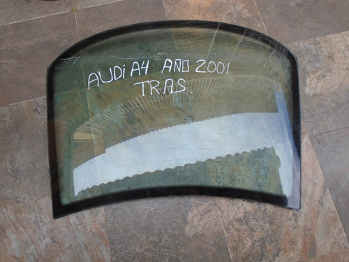 Vendo Vidrio Trasero De Audi A4, Año 2001