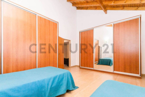 Venta De Casa 5 Ambientes En Lanús Este