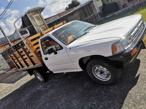 Toyota Hilux 1994 2.4l 117 Hp 4x2