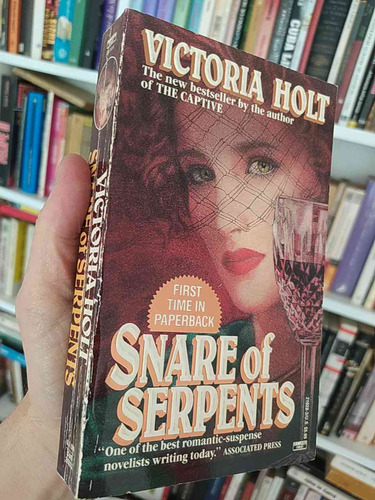 Snare Of Serpents  Victoria Holt Fawcet Books En Ingles