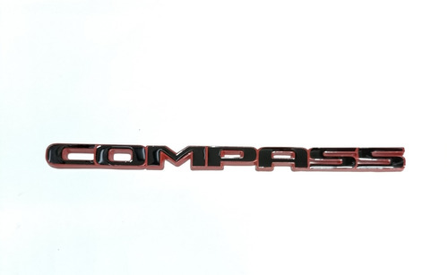 Emblema Letra Compass Negro Filo Rojo 2013-2023