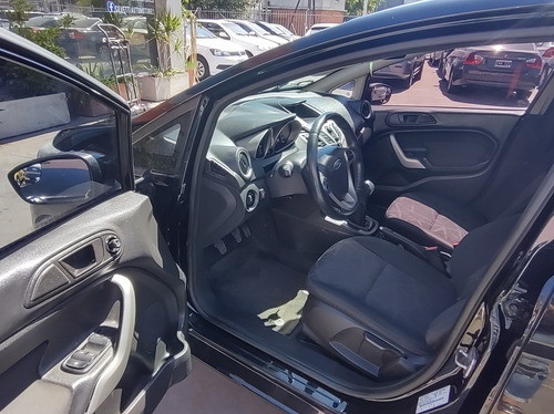 Ford Fiesta Kinetic Design 1.6 Design 120cv Titanium 2012