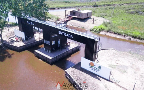 Lotes Con Amarras En Venta Barrio Náutico Albardon