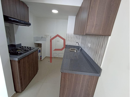 Se Arrienda Apartamento En Lunas Del Bosque, Medellín