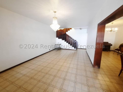 Casa En Alquiler, Los Palos Grandes #24-18111