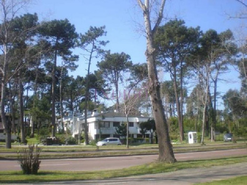 Imagen 15 de 15 de Departamento En Villagio Rivera, Con Buena Vista, Muy Luminoso, 3 Dormitorios Y 2 Baño