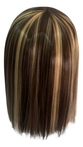 Una Línea De Pelo Liso Con Pelo Predepilado Para Mujer Brown