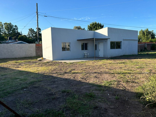 Casa En Venta En Arturo Seguí