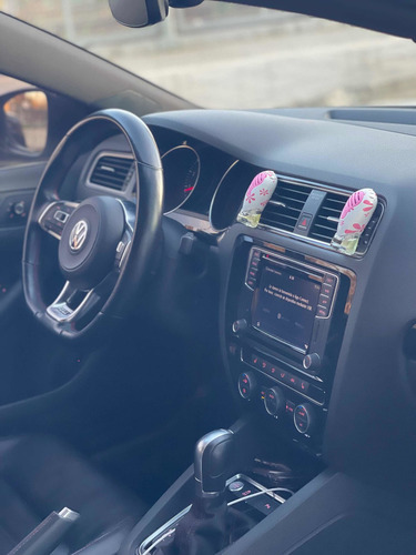 Imagen 20 de 25 de Volkswagen Vento 2018 2.0 Tsi Gli 211cv App Connect + Nav