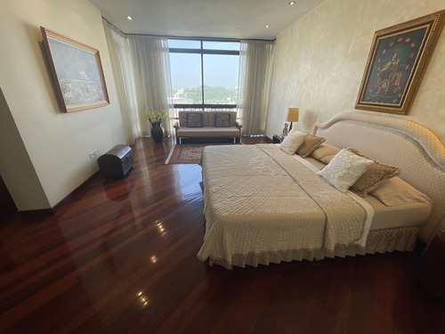 Imagen 9 de 17 de Vendo Apto 400m2 3h+s/5b/5p Colinas De Valle Arriba 5338